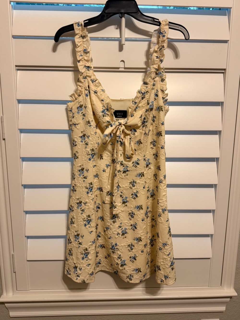 VICI Cream Floral Ruffle-Trim Chemise with Front Tie
